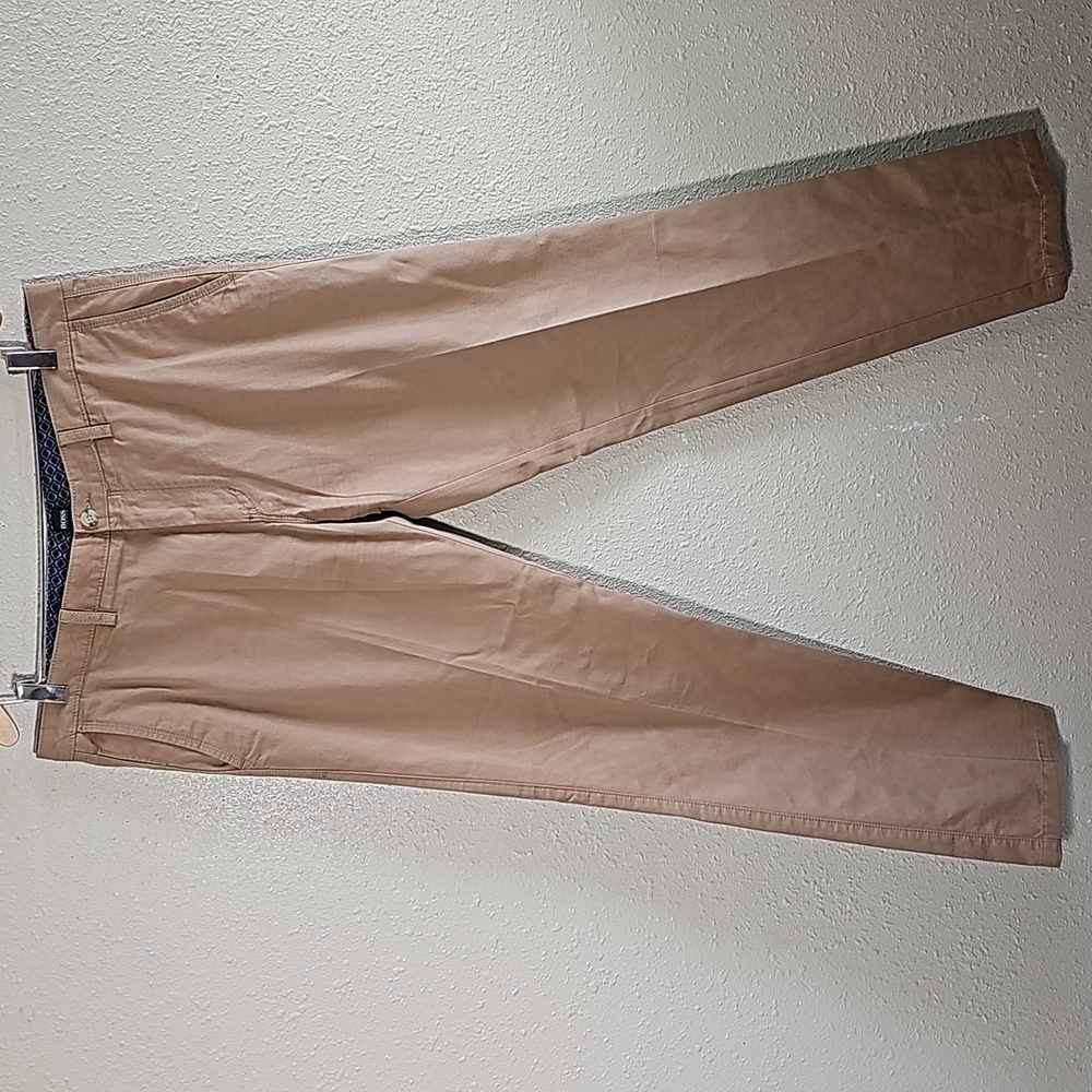 HUGO BOSS Men Dress Pants.